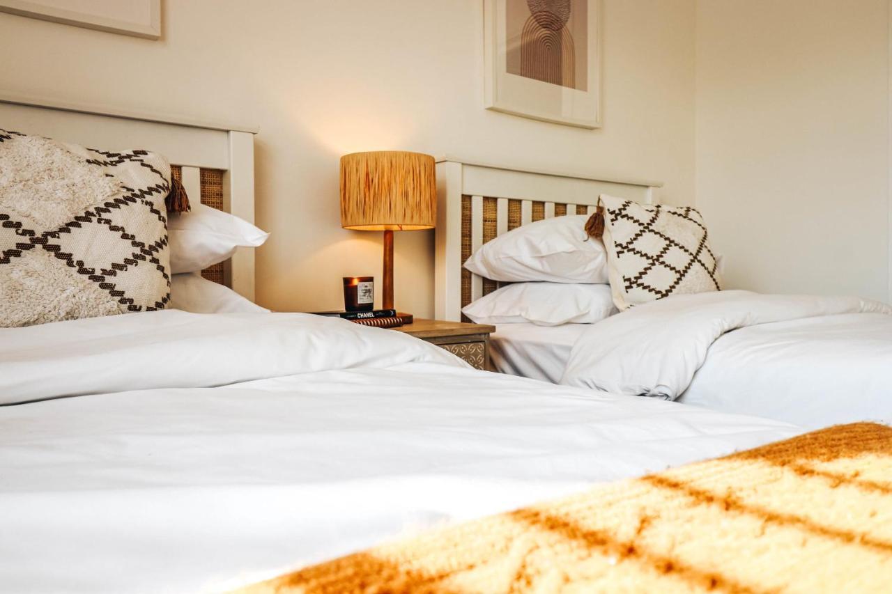 Principality View Apartment Two, By Solace Stays Cardiff Eksteriør billede