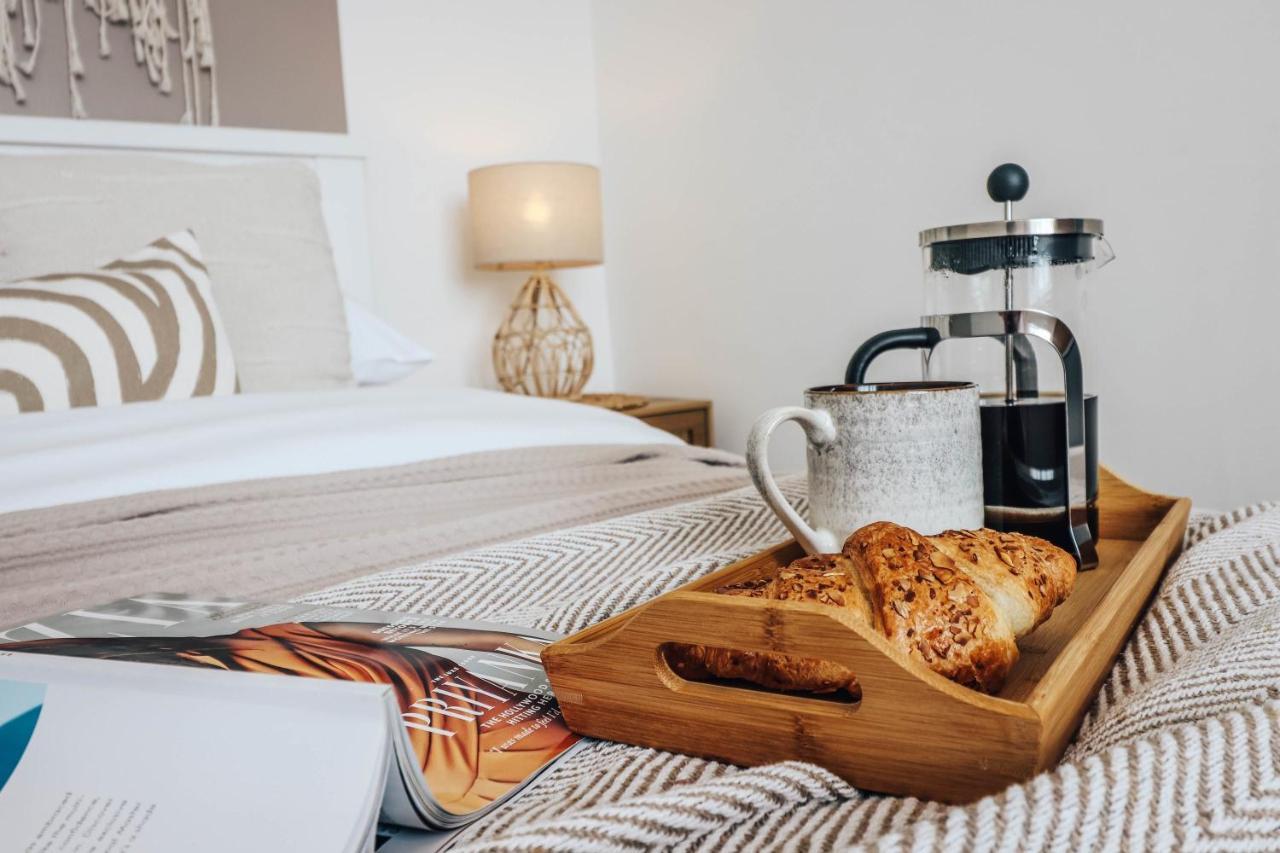 Principality View Apartment Two, By Solace Stays Cardiff Eksteriør billede