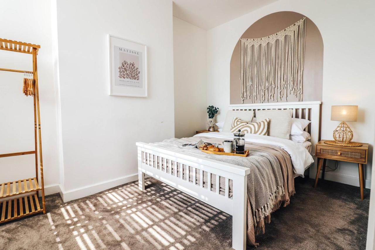 Principality View Apartment Two, By Solace Stays Cardiff Eksteriør billede