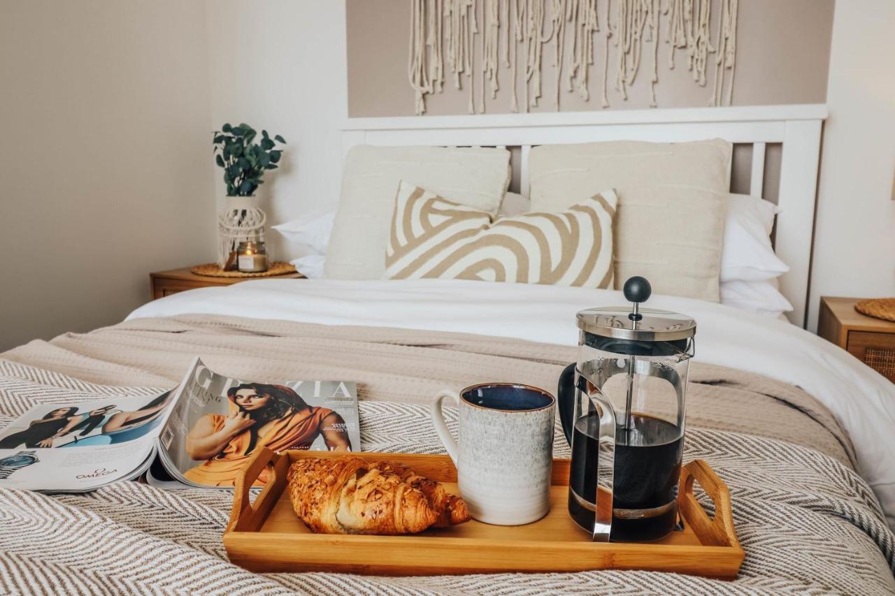 Principality View Apartment Two, By Solace Stays Cardiff Eksteriør billede