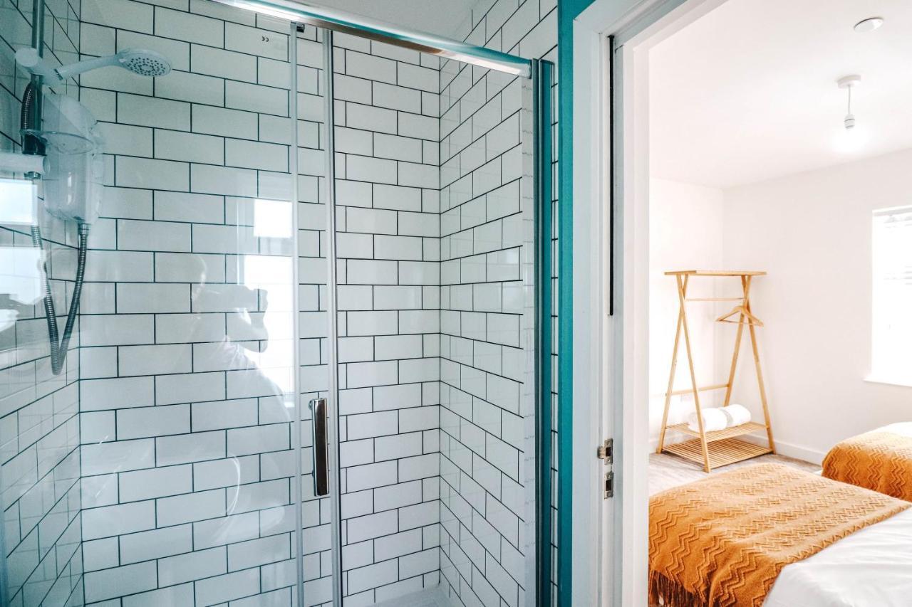 Principality View Apartment Two, By Solace Stays Cardiff Eksteriør billede