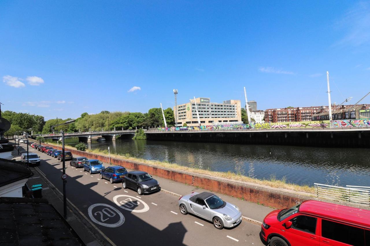 Principality View Apartment Two, By Solace Stays Cardiff Eksteriør billede
