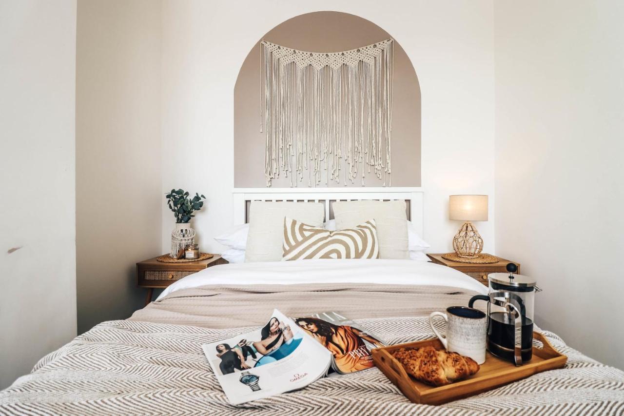 Principality View Apartment Two, By Solace Stays Cardiff Eksteriør billede