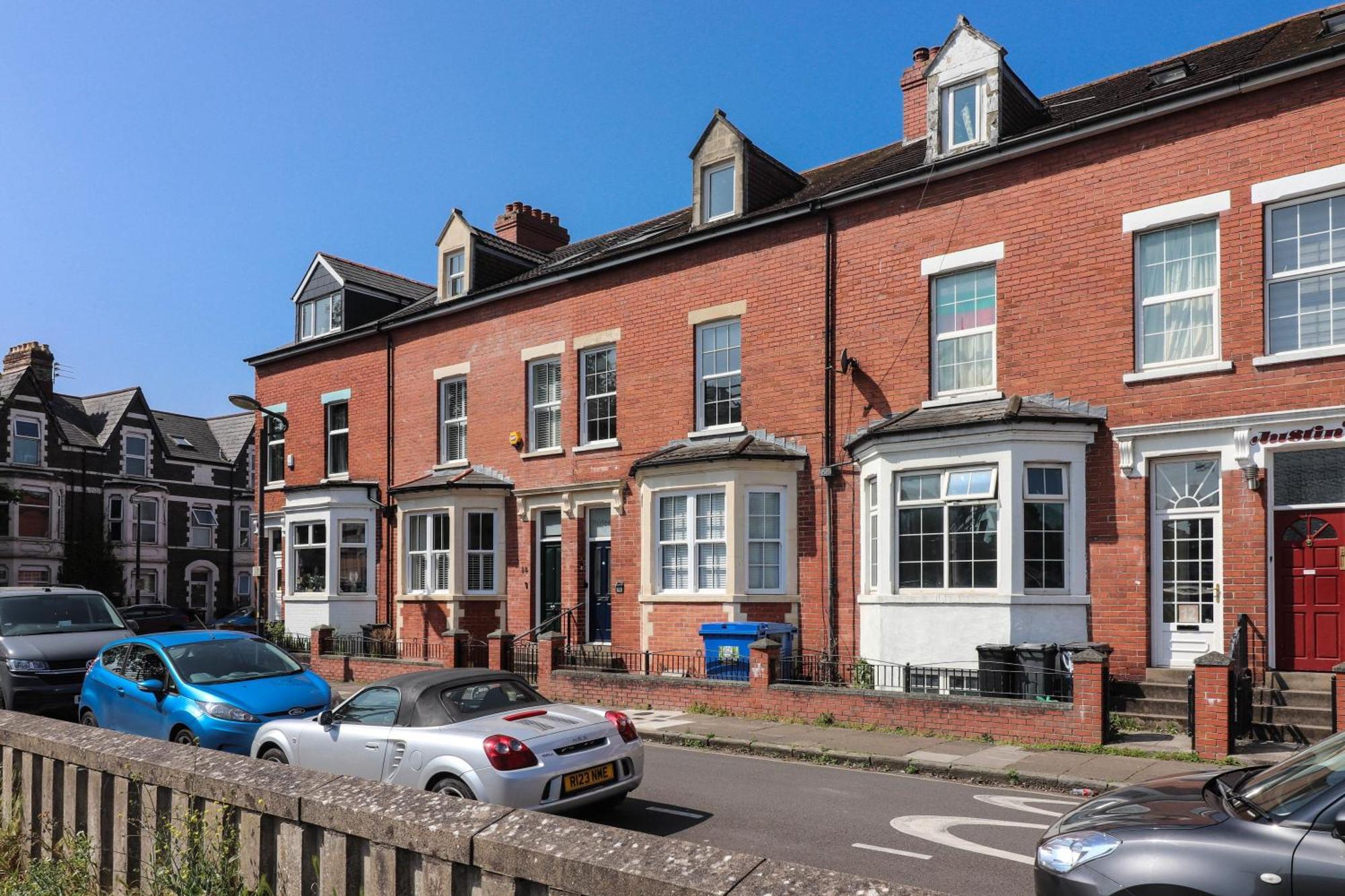 Principality View Apartment Two, By Solace Stays Cardiff Eksteriør billede